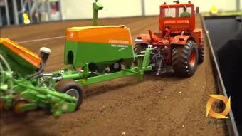 迷你国产拖拉机玩具视频